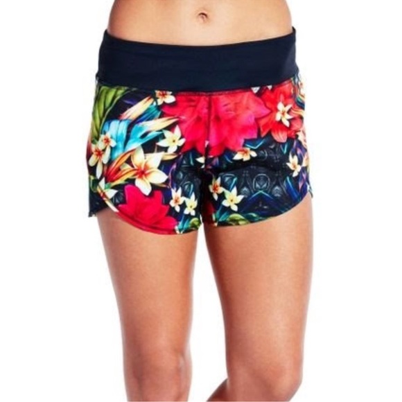 CALIA by Carrie Underwood Pants - Calia Carrie Underwood Tropical Floral Flutter Athletic Shorts